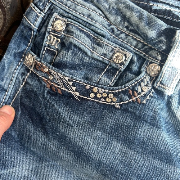 ❄️Mid Rise Boot Cut Bling Jeans - Picture 13 of 16